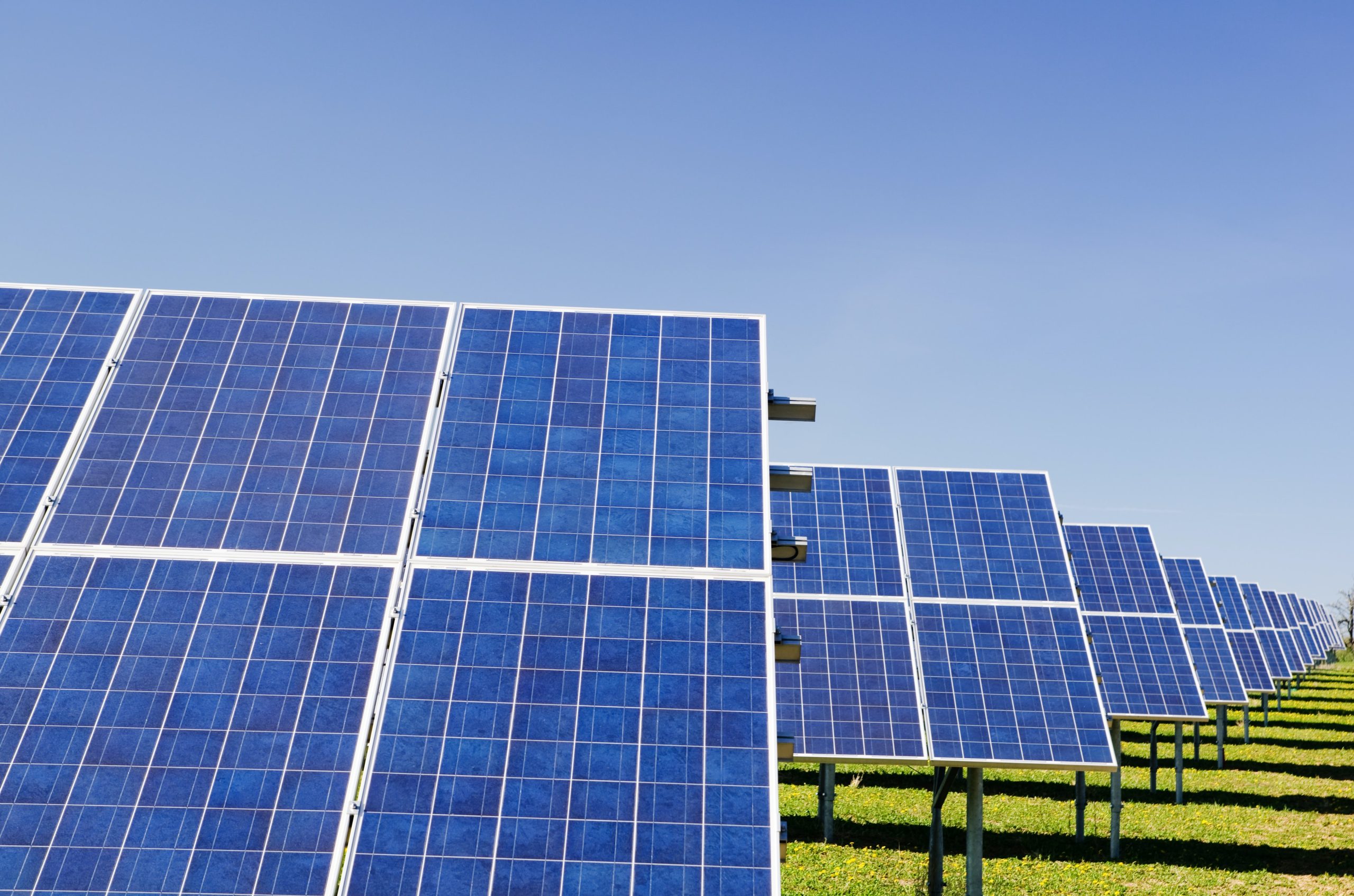 Neue Richtlinien und Steuern: Das ändert sich für Photovoltaik-Investoren 2023